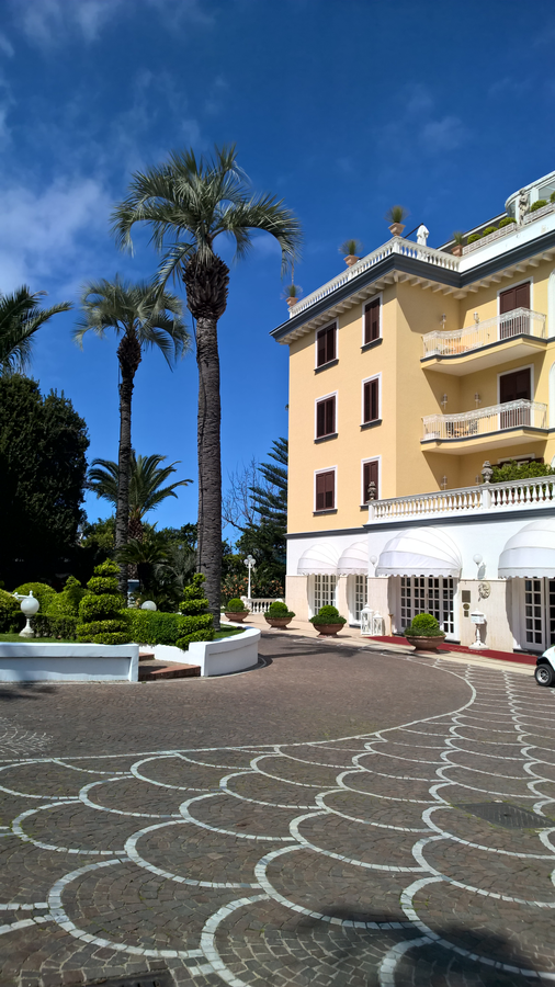Fancy hotel, sunny day, blue skies, romantic, Southern Italy, Sorrento, Amalfi, Naples bay
