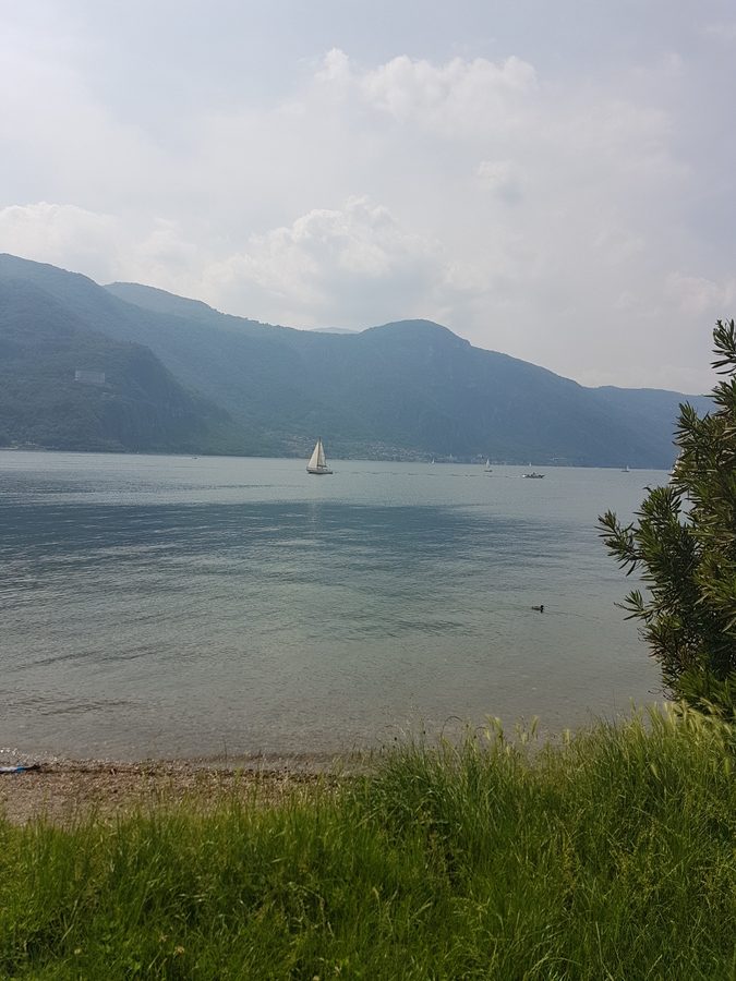 Lago di Como peaceful views, snapographi travel blog, hiking, Lake Como view, Lake Como in May, Lago di Como views